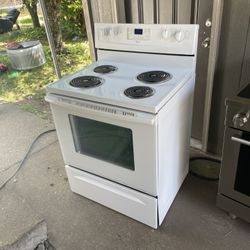 Whirlpool Electric Range 90 Days Warranty 💥