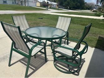 5-Piece Outdoor Dining Set with Round Glass Table and two Green Aluminum Sling Chairs and two rotating chairs