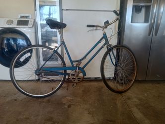 60's women's 3 Speed Schwinn bicycle