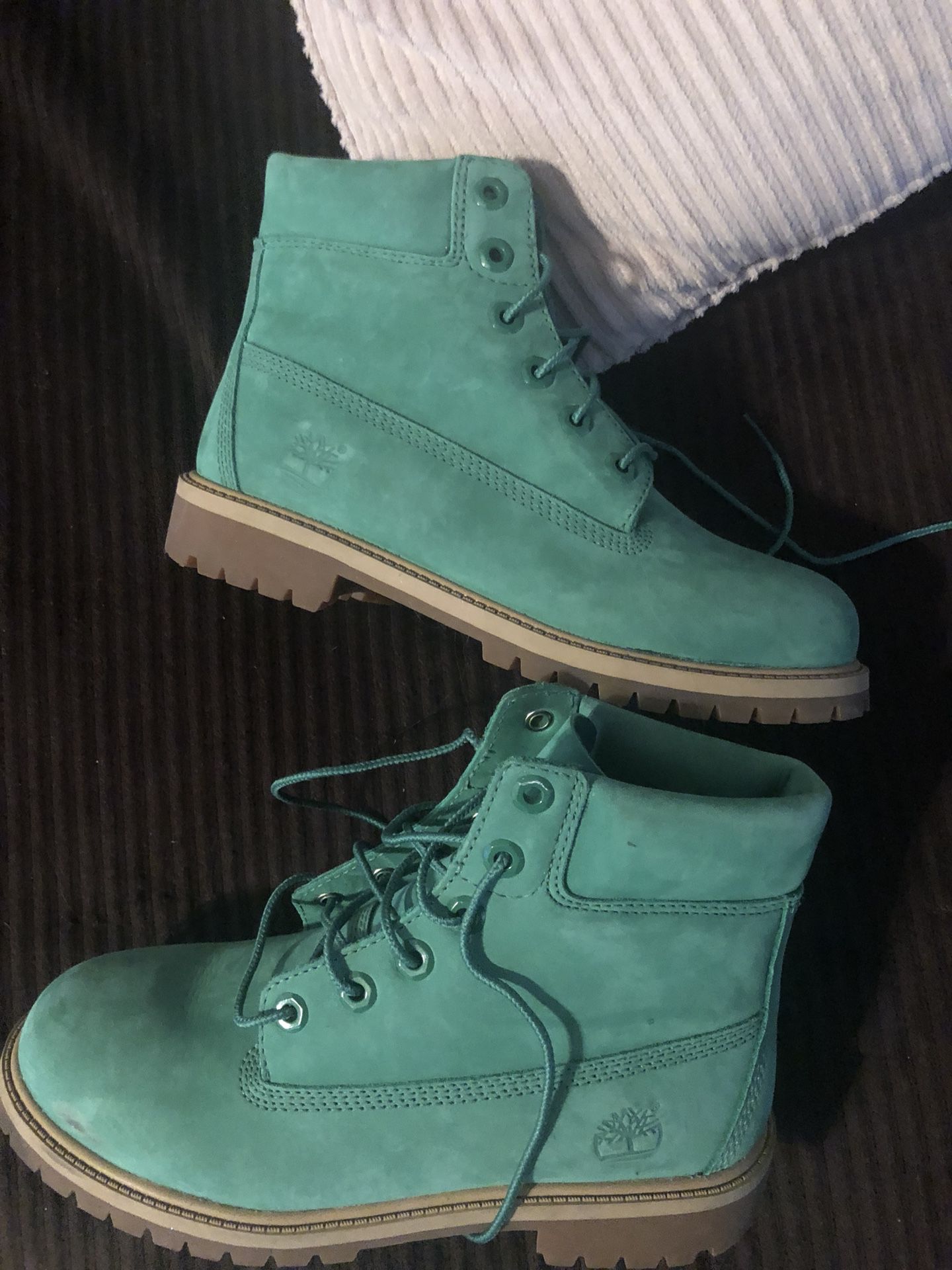Timberlands size 6 youth