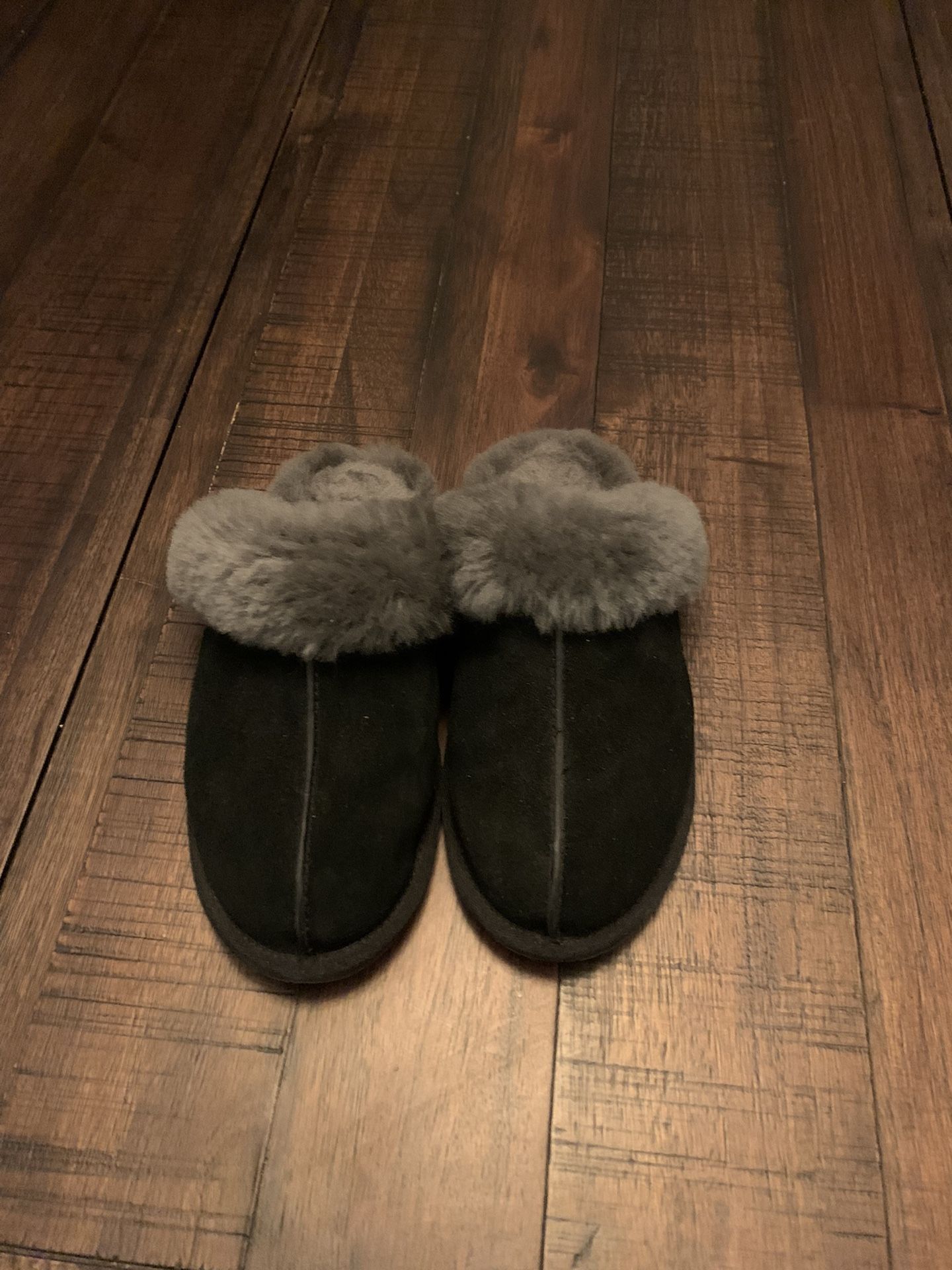 Ugg Slippers 