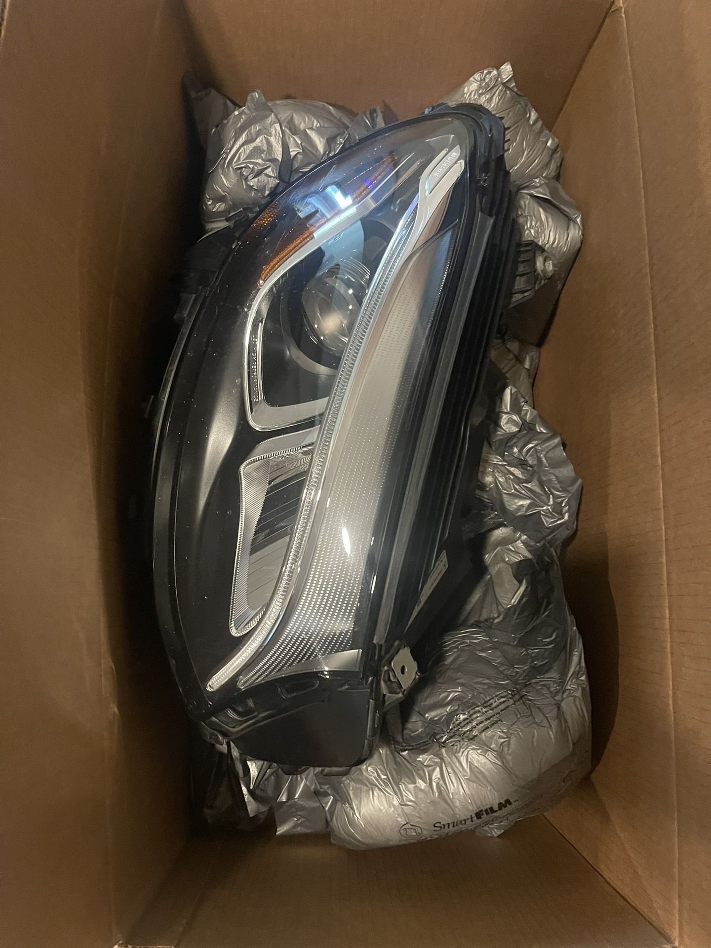 2016-2019 GLC300 GLC250 Right Passenger Headlight Assembly OEM LED