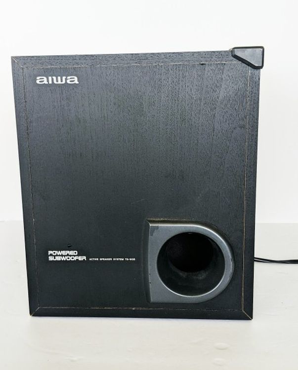 Aiwa TS-W35 Powered Subwoofer -Excellent Condition