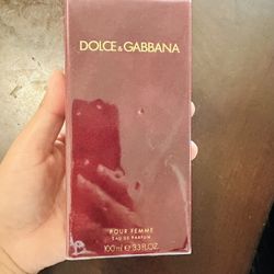 Dolce  & Gabbana  Perfum