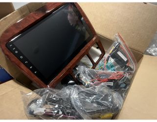 350$ 🎅🏾 Mercades Benz Radio Screen & 4 New 250w Speakers 🔊 🎅🏾🌲