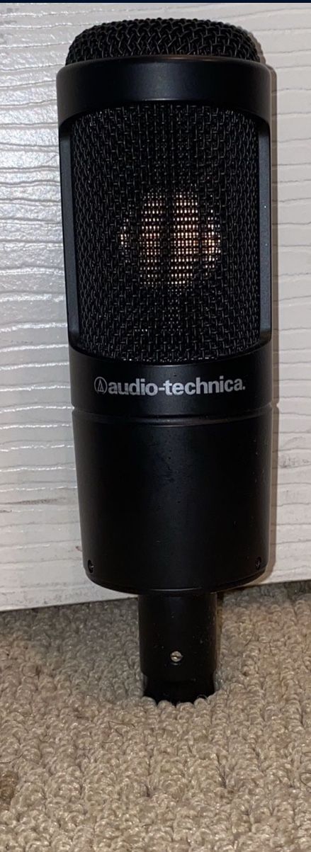 Audio Technica AT2035 Microphone