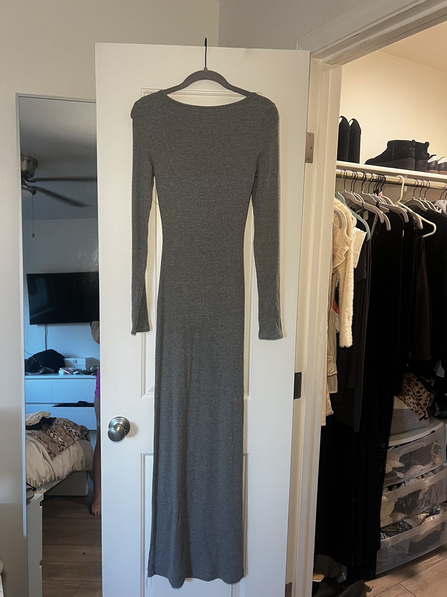 knee length dresses for ladies Skims soft lounge long sleeve dress – OH Rents main image 0