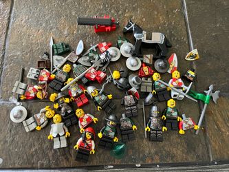 Lego Kingdom Knight Minifigures and Parts