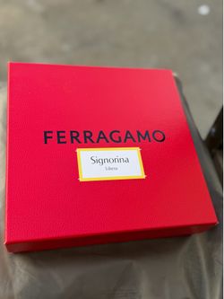 Women’s ferragamo gift set!!!