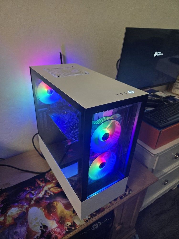 PC Gamer Ryzen 5 / RX 580 / OPEN TO TRADE