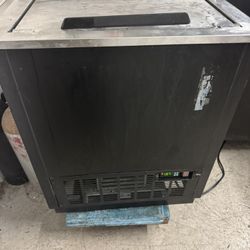 24 Inch Mug Freezer