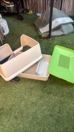 Breeze cat litter box