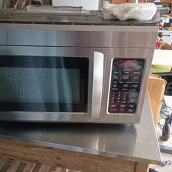 LG Microwave 29 Long 17 High 17 With New Switches New Fuse Works Good $100