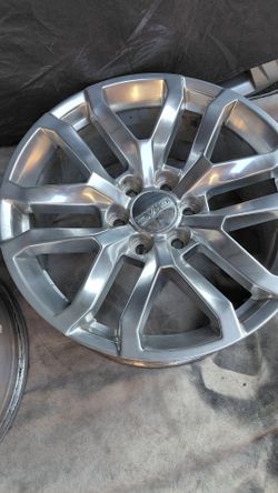 20s CHEVY GMC RIMS 6LUGS 6X5.5