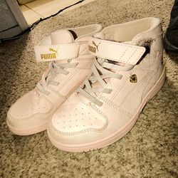 Girls Puma shoes