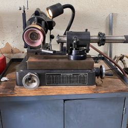 Tool Grinder Cuttermaster  - End Mills Sharpening