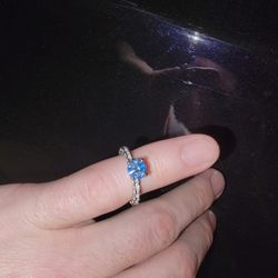 3 1/4 ctw Lab Grown Fancy Blue Round