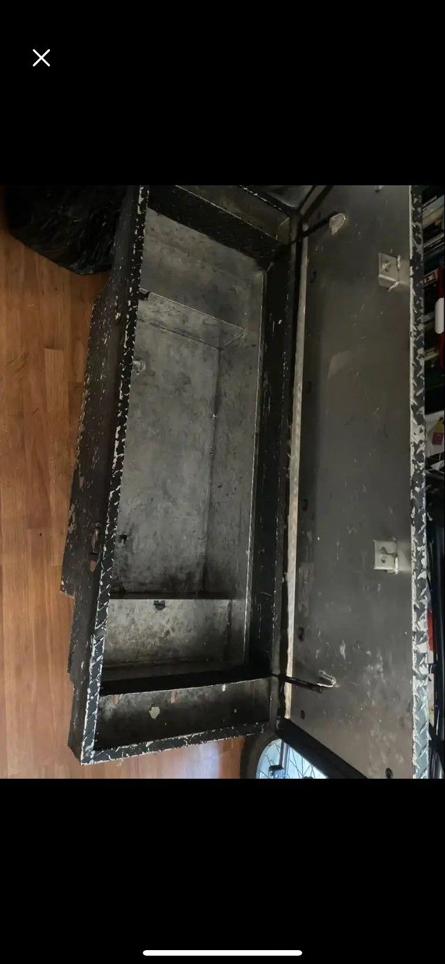 Large Metal Storage Trunk Box