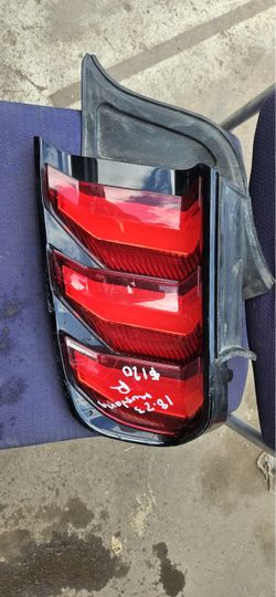 Ford Mustang right tail light Oem