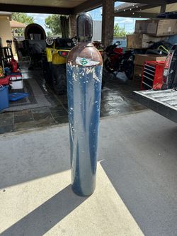 Helium Tank 