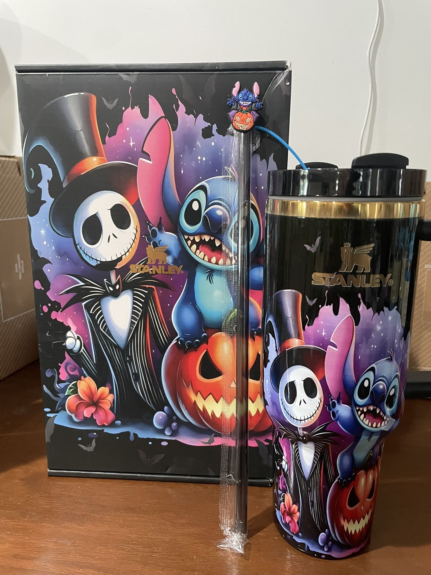 ✨STITCH HALLOWEEN STANLY CUP 40-oz✨
