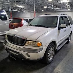 LINCOLN NAVIGATOR