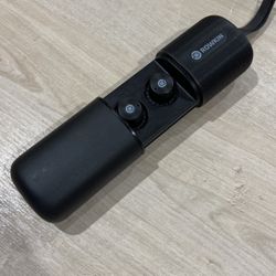 Rowkin Black Wireless Earbud Headphones With Charging Case