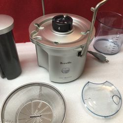 BREVILLE - JUICE FOUNTAIN COMPACT ELECTRIC JUICER…IN GREAT CONDITION, COMES COMPLETE