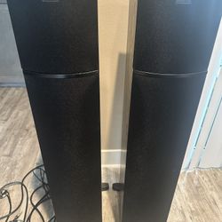 2 Klipsch Icon VF35 Floorstanding speakers