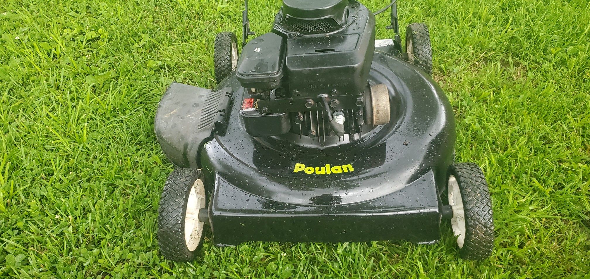 Lawn Mower- 22" Poulan, Discharge, Push (serviced)