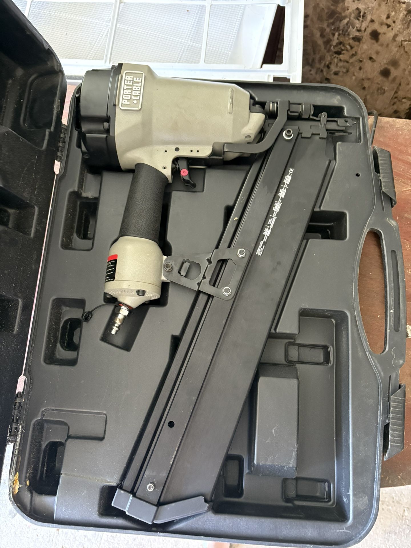 Air Nail Gun