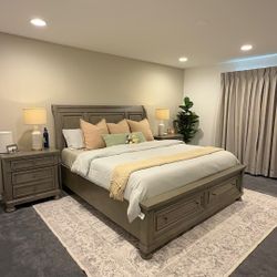 California King Bedroom Set – Ashley Furniture | Gray Wood | Like New ✨
