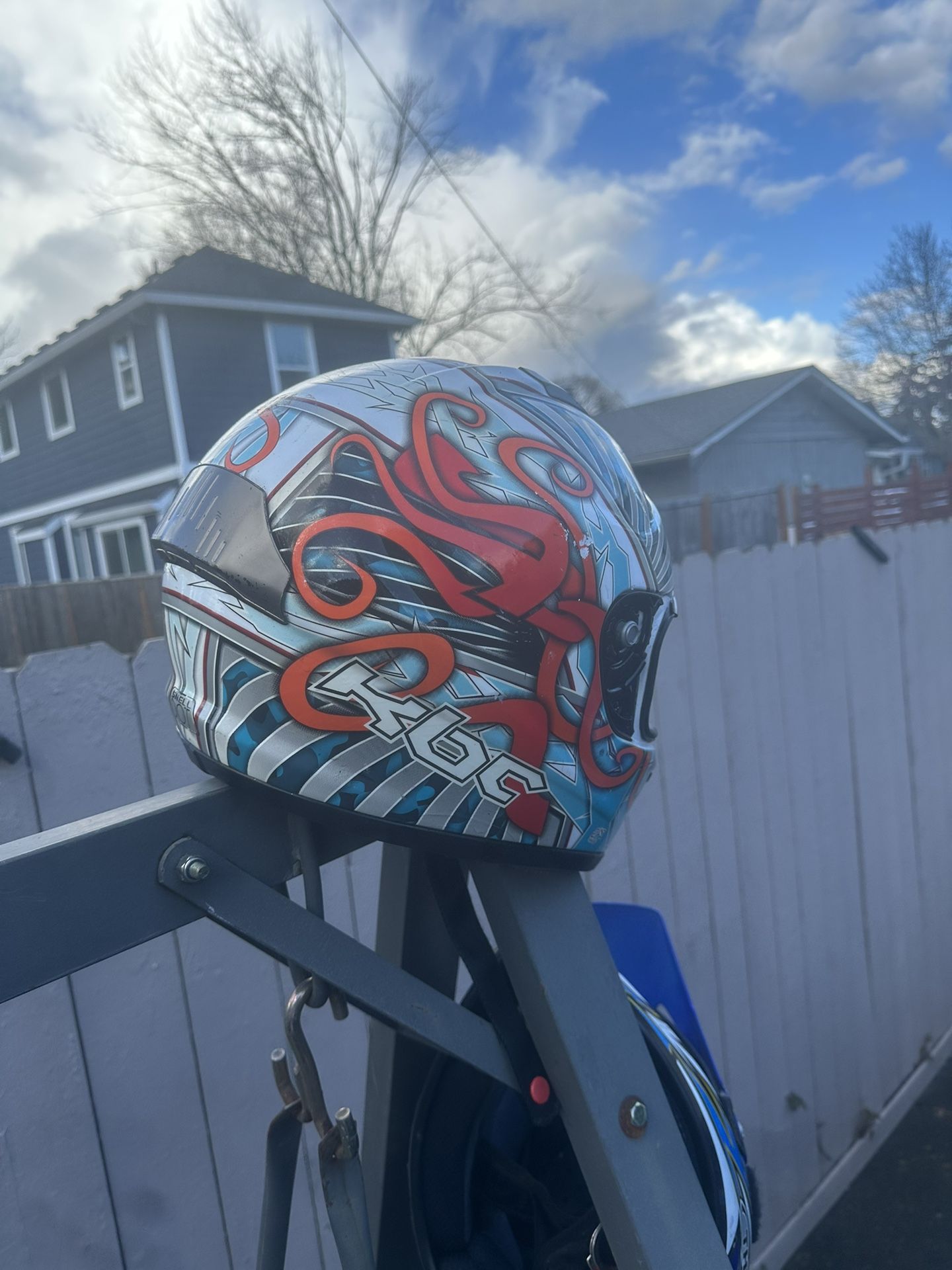 Kbc Helmet