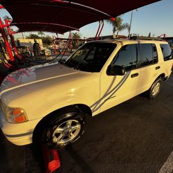 2005 Ford Explorer