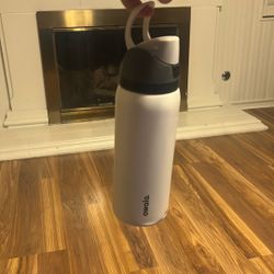 Water bottle