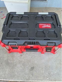 Milwaukee PACKOUT 22 in. Large Portable Tool Box Fits Modular Storage System