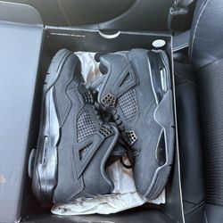 Jordan 4 Black Cats (2025) 