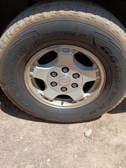 265 70 16 Chevy wheels and tires