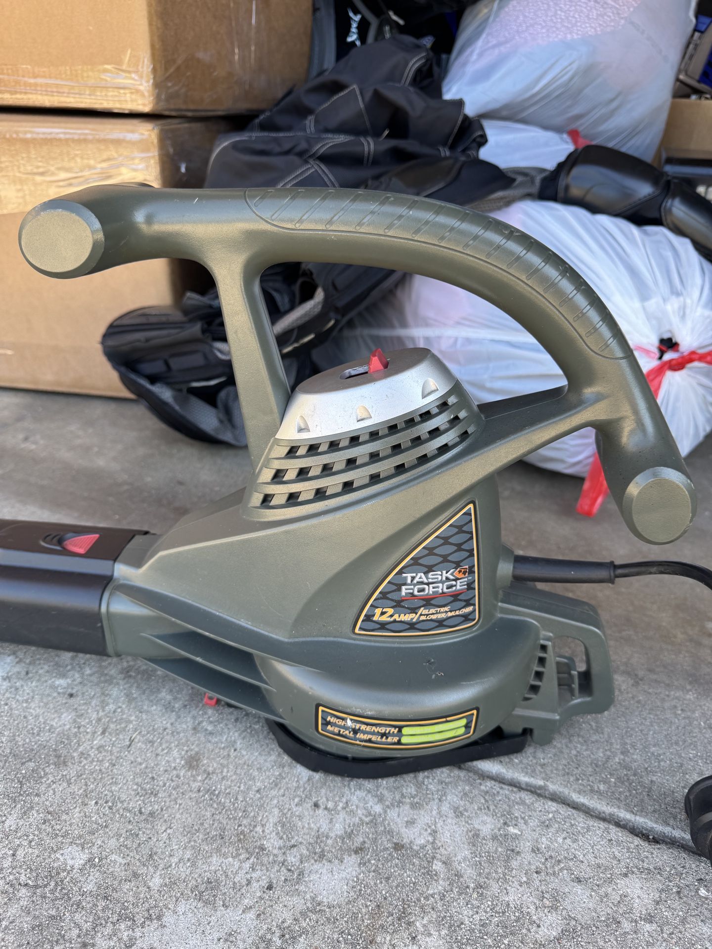 Electric Leaf Blower 