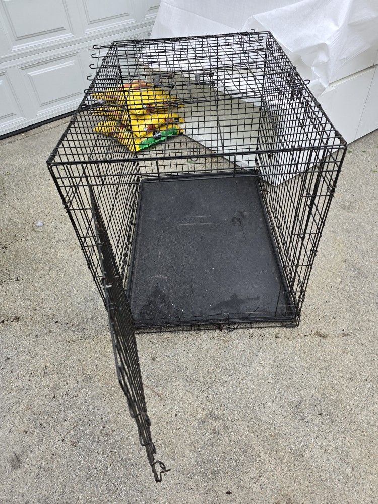 42" Top paw Folding Crate