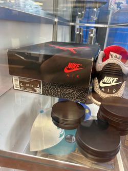 Jordan retro 3 og size 4 y