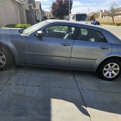 Parts Only. 2006 Chrysler 300 Touring 