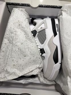 Jordan 4 Military Black size 9.5