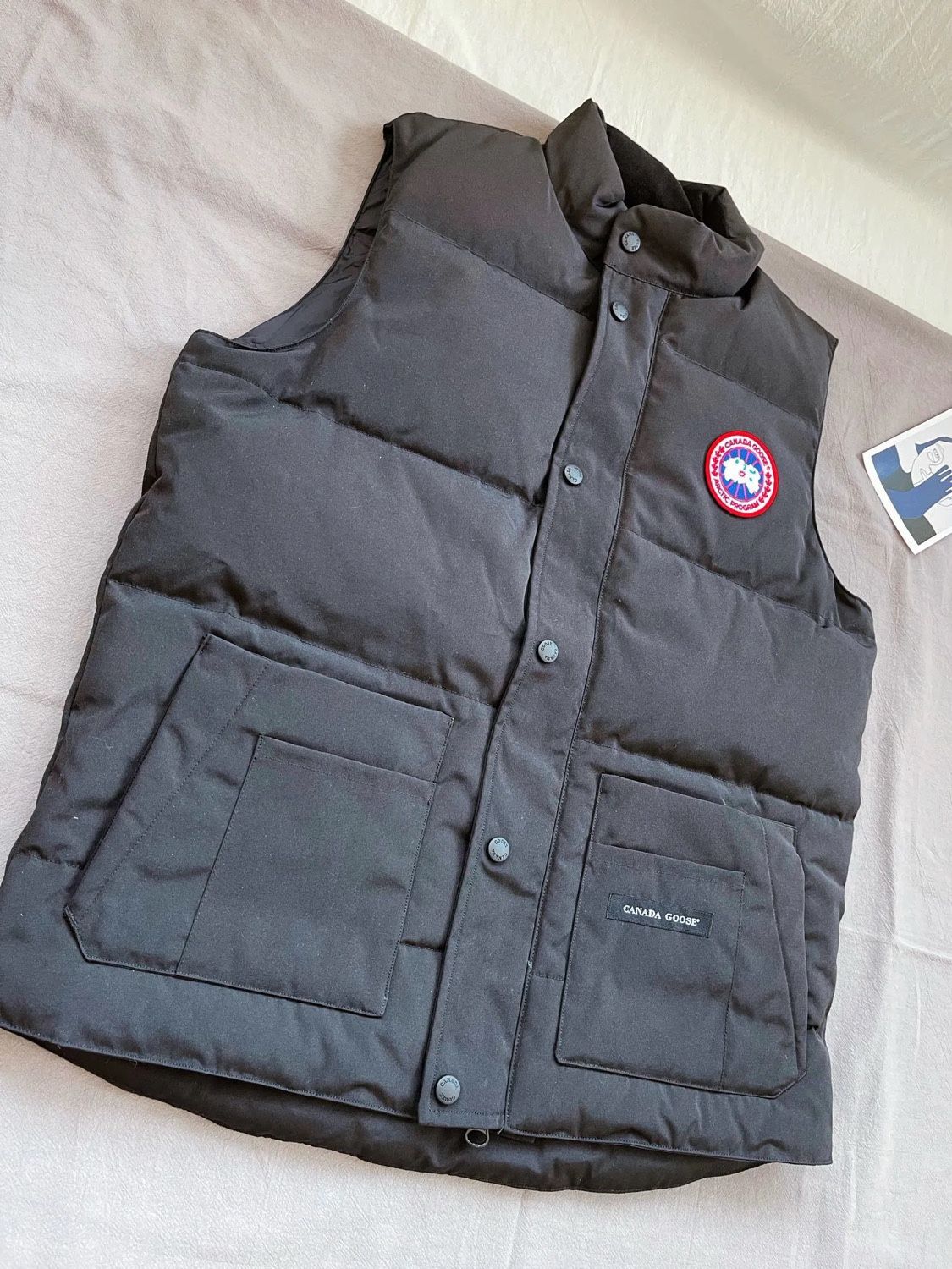 Canada Goose Vest{Sz M ( SEND OFFERS)