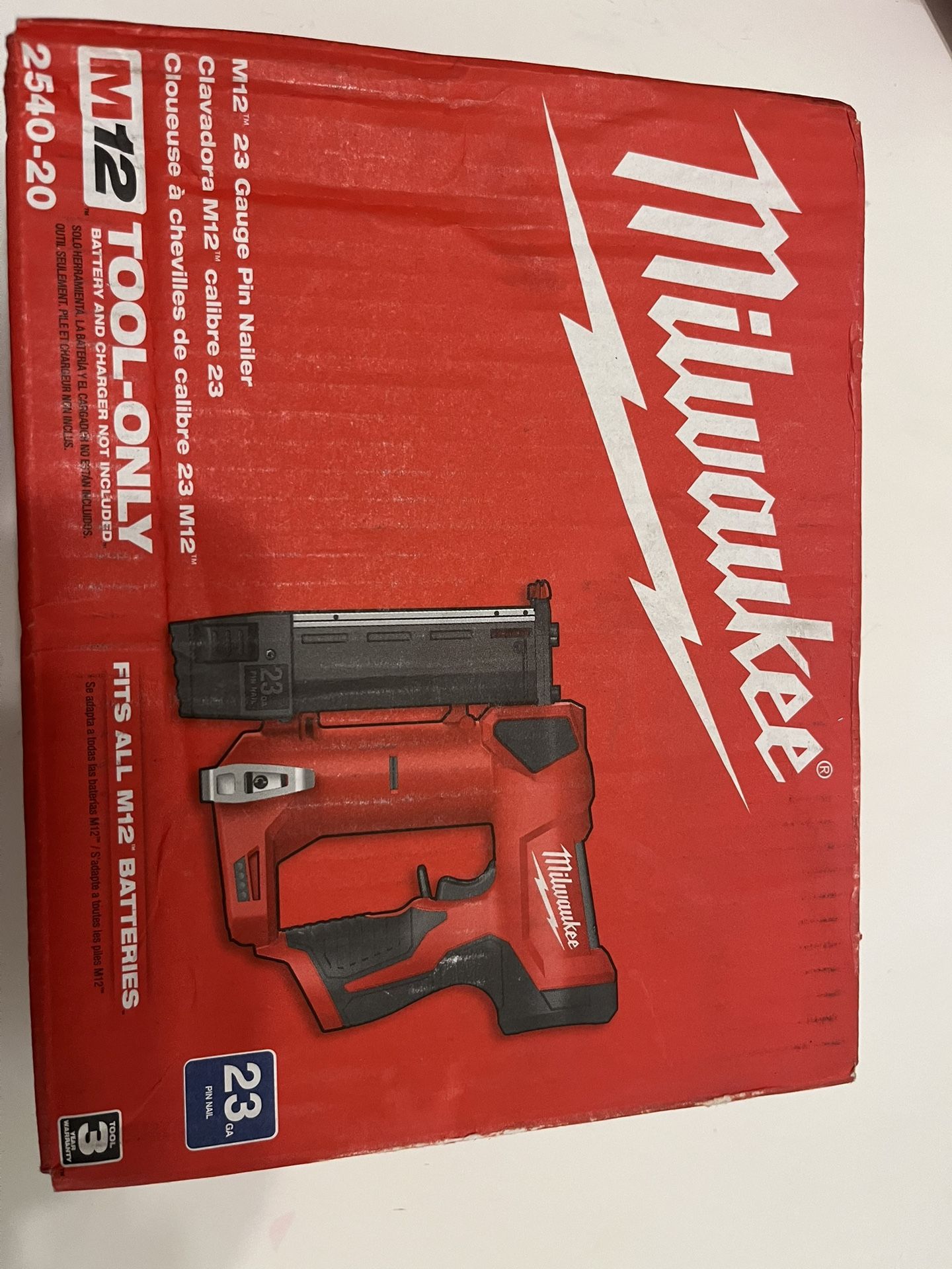 Milwaukee M12 23 GAUGE PIN NAILER W / BATTERIE XC 3.0