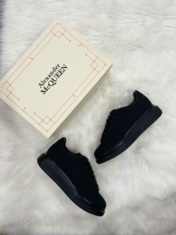 McQueens full black