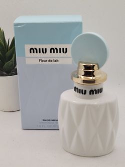 Miu Miu
Fleur de Lait Eau de Parfum
1.6 fl⭐️
