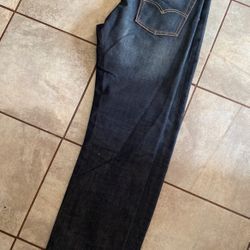 Mens Levi’s 33x30 