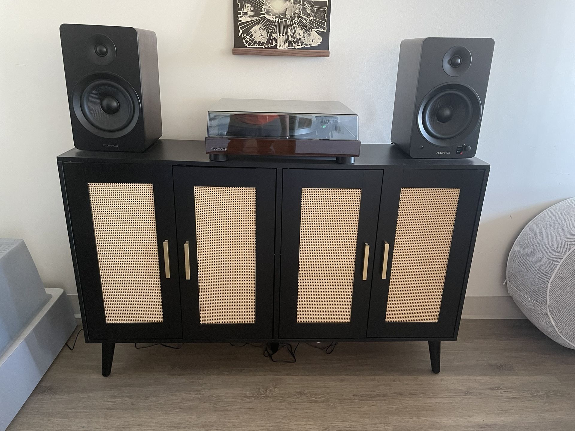 Side Board for Sale in Seattle, WA OfferUp