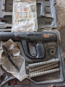 Simpson Strong-Tie PTP-27L Powder Actuated Tool